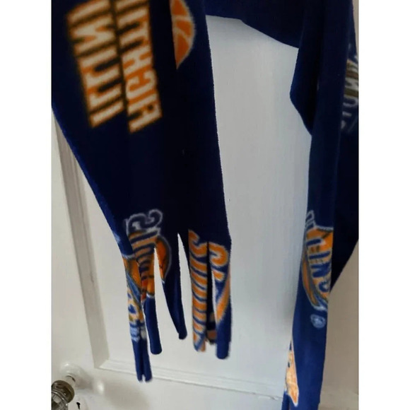 Illinois Basketball scarf - Picture 7 of 7